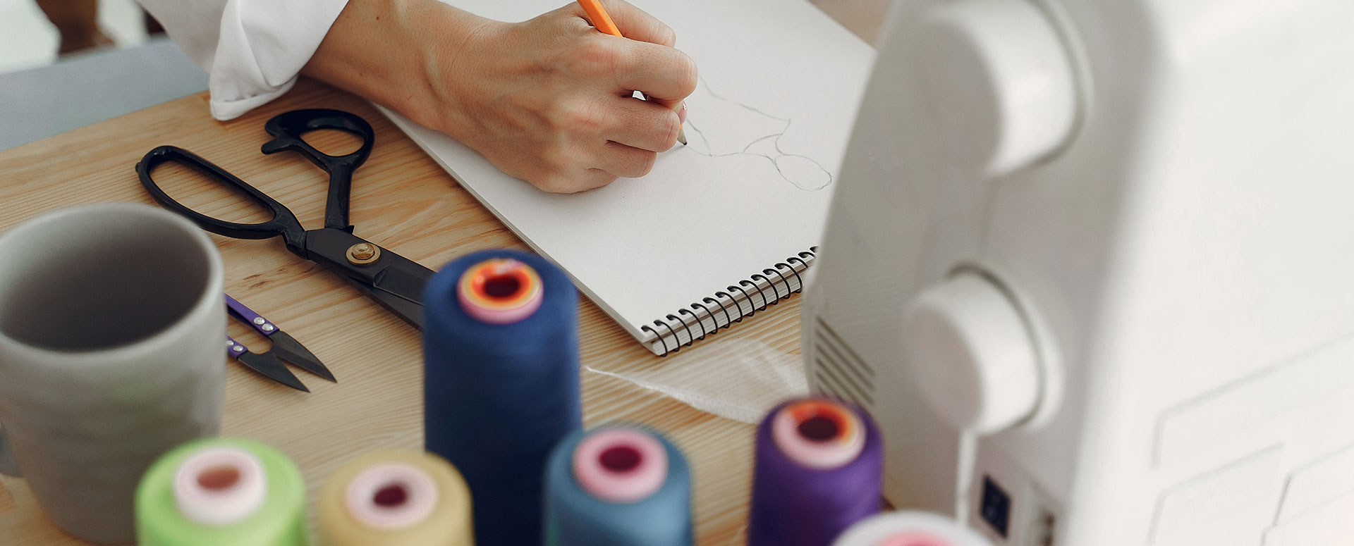 series-limitees Sweat Femme French - Broderie Noël